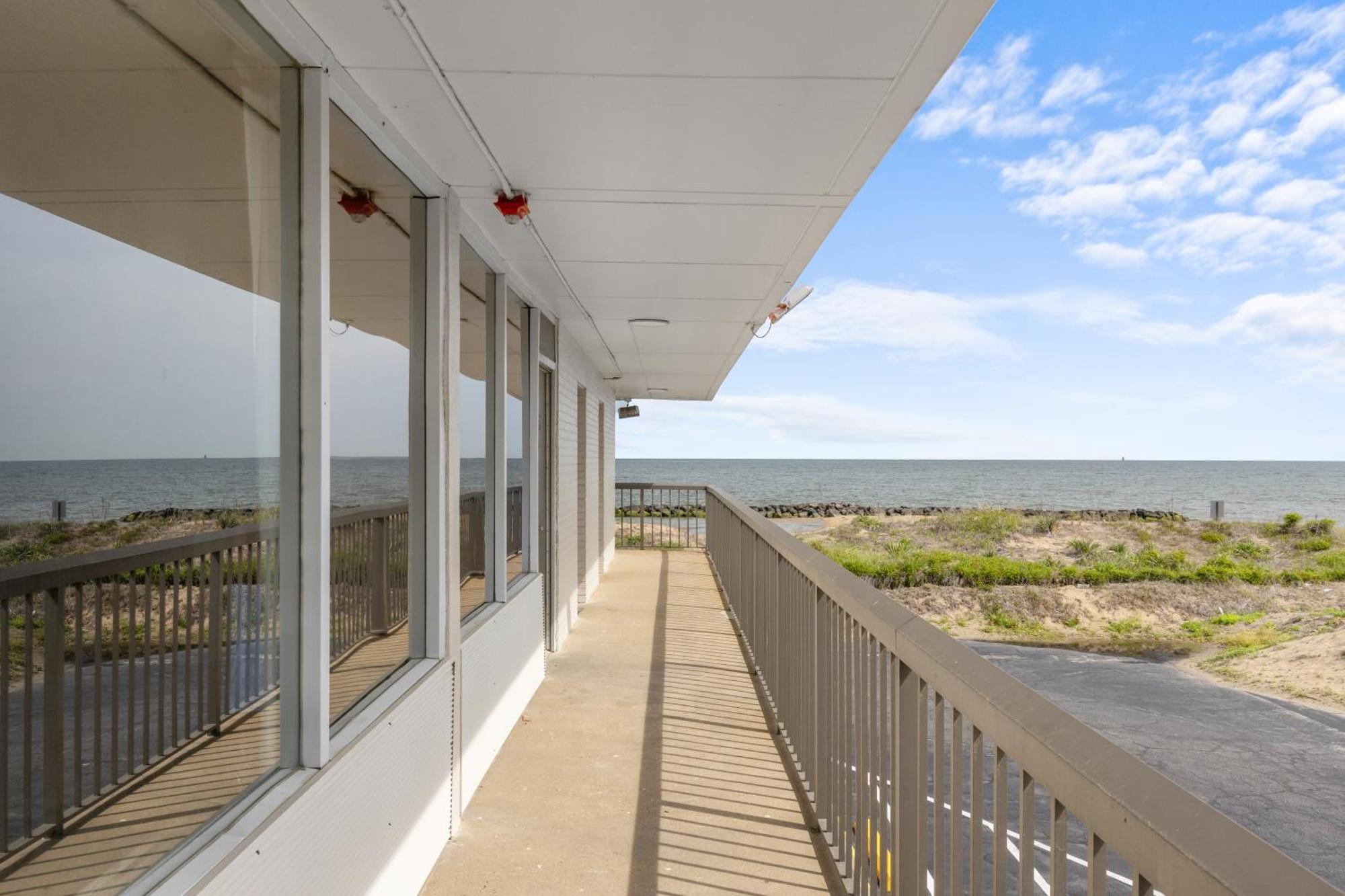 Casa Del Mar Hotel Norfolk Exterior photo